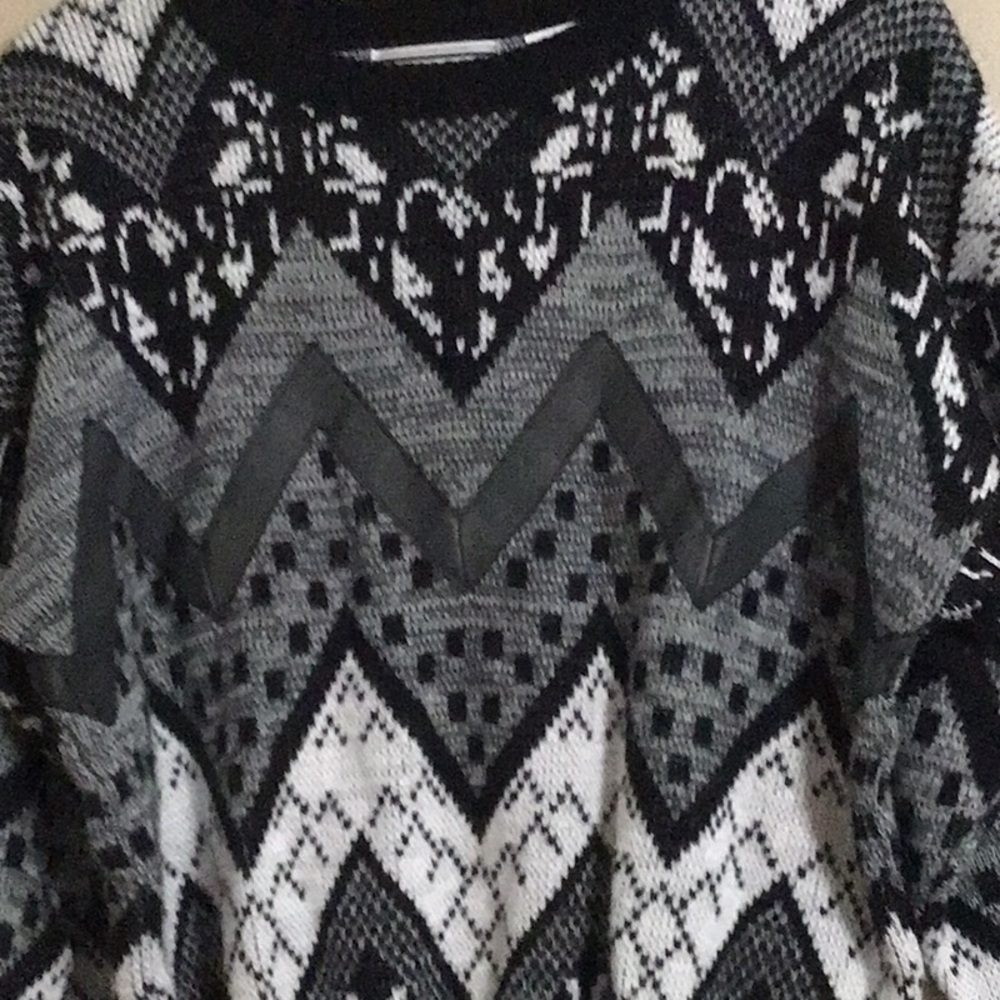Gabrielle Sweater Sz M Abstract Vintage Long Sleeves with Genuine Leather Trim - Picture 5 of 5